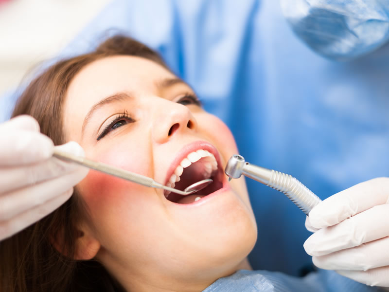 ¿Adiós a los empastes?  Hallada la forma de regenerar el esmalte dental